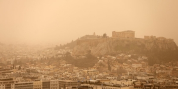 AtmoHub: Μεταφορά Σαχαριανής σκόνης προς την Ελλάδα τις επόμενες ημέρες – Ποιες περιοχές θα επηρεάσει