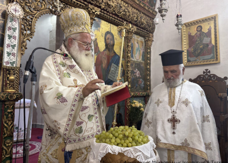 Με Αρχιερατική Θεία Λειτουργία πανηγύρισε ο Ιερός Ενοριακός Ναός Μεταμορφώσεως του Σωτήρος Μαλλών Ιεράπετρας