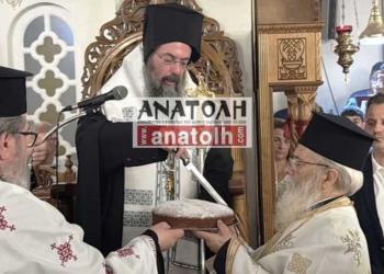 Πλήθος κόσμου στον Εσπερινό του Αγίου Φανουρίου