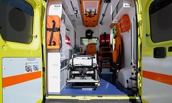 Σοβαρό τροχαίο στη Μεσαρά – Στο Βενιζέλειο νεαρός τραυματίας