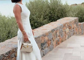 Emily Abraham: Η εκατομμυριούχος influencer που μαγεύτηκε από το Μεραμπέλλο!