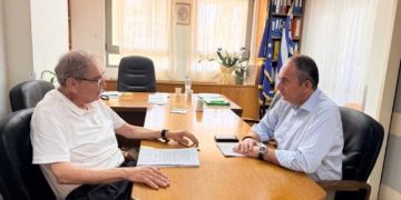 Επίσκεψη Ι. Πλακιωτάκη στον διοικητή του ΓΝΑΝ