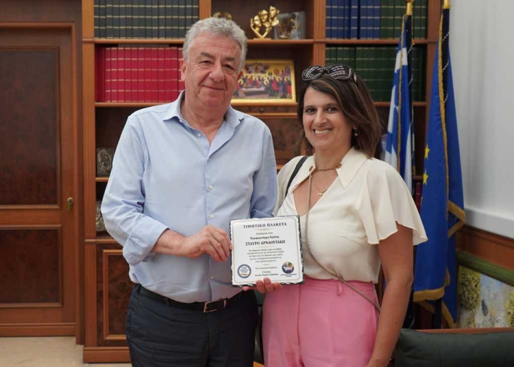 Συνάντηση Περιφερειάρχη  με την Πρόεδρο της Παγκρητικής Ομοσπονδίας Ευρώπης