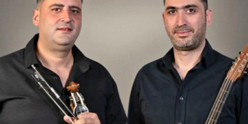 Κρητικό γλέντι στον Κρούστα με τον Κωστή και τον Γιώργο Σαριδάκη