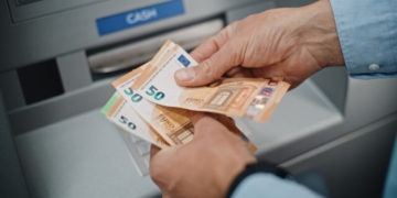 Πότε πληρώνονται οι αυξήσεις στις συντάξεις χηρείας