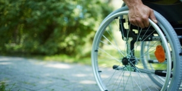 «Προσωπικός Βοηθός για ΑμεΑ»: Ανοίγει σήμερα η πλατφόρμα για νέες αιτήσεις στο πρόγραμμα