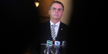 Βραζιλία: «Μοντέλο Μπουκέλε» για την εγκληματικότητα προτείνει ο Φλάβιο Μπολσονάρου