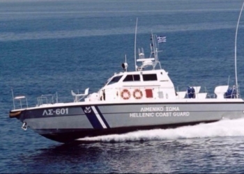 Θρίλερ στη Σύμη: Σε εξέλιξη οι έρευνες για τον εντοπισμό αγνοουμένων που επέβαιναν σε ιστιοπλοϊκό