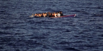 Νιγηρία: Ανατροπή υπερφορτωμένης βάρκας – 40 παιδιά νεκρά
