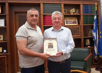 Συνάντηση του Περιφερειάρχη Κρήτης με τον Περιφερειάρχη Θεσσαλίας