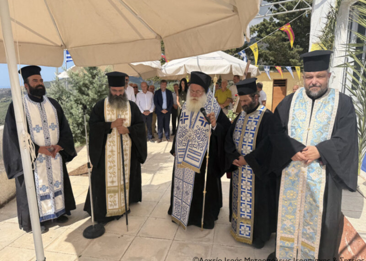 Το Αρχιερατικό Μνημόσυνο στη Ρίζα για τους εκτελεσθέντες από τους Γερμανούς στα δυτικά χωριά της Ιεράπετρας τον Σεπτέμβριο του 1943