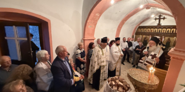 Ο Αρχιερατικός Εσπερινός στον πανηγυρίζοντα Ιερό Ναό Αγίας Σοφίας Αρμένων Σητείας