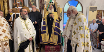 Με λαμπρότητα ο Αρχιερατικός Εσπερινός στον πανηγυρίζοντα Ιερό Ενοριακό Ναό Τιμίου Σταυρού Ιεράπετρας