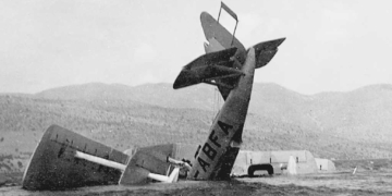 Ο Κόρφος  Ελούντας σταθμός ανεφοδιασμού των υδροπλάνων της Βρετανικής αεροπορικής εταιρίας
