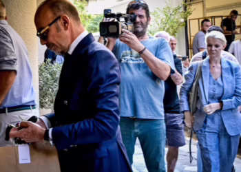 Μαζωνάκης: Στην Ασφάλεια Αθηνών και πάλι το ζευγάρι των γιατρών