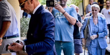 Μαζωνάκης: Στην Ασφάλεια Αθηνών και πάλι το ζευγάρι των γιατρών
