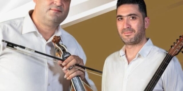 Σητεία: Κρητικό γλέντι με τον Κωστή και Γιώργη Σαριδάκη