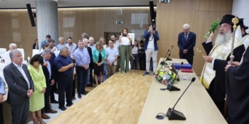 Νέα εποχή για την Περιφέρεια Κρήτης: Πρώτη συνεδρίαση στο νέο βιοκλιματικό κτίριο και τέλεση αγιασμού