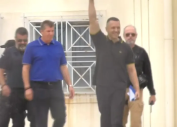 Αποφυλακίστηκε ο Ηλίας Κασιδιάρης – Ανακοίνωσε την ίδρυση κόμματος