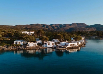 Το Minos Beach Art Hotel εντάσσεται στο δίκτυο της Virtuoso, εδραιώνοντας τη θέση του μεταξύ των κορυφαίων προορισμών φιλοξενίας διεθνώς