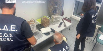 ΑΑΔΕ – Επιχείρηση «Τα Άνθη του Κακού»: Νέα ευρήματα στο ίδιο δίκτυοδιακίνησης κοκαΐνης (ΒΙΝΤΕΟ)