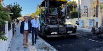 Αυτοψία στα έργα των ασφαλτοστρώσεων από τον Δήμαρχο Ηρακλείου Αλέξη Καλοκαιρινό