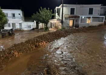 Δύσκολη νύχτα στα Φλαμουριανά από την έντονη κακοκαιρία (ΒΙΝΤΕΟ)