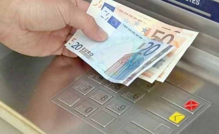 ΟΠΕΚΑ: Πότε πληρώνονται τα προνοιακά και διατροφικά επιδόματα Οκτωβρίου 