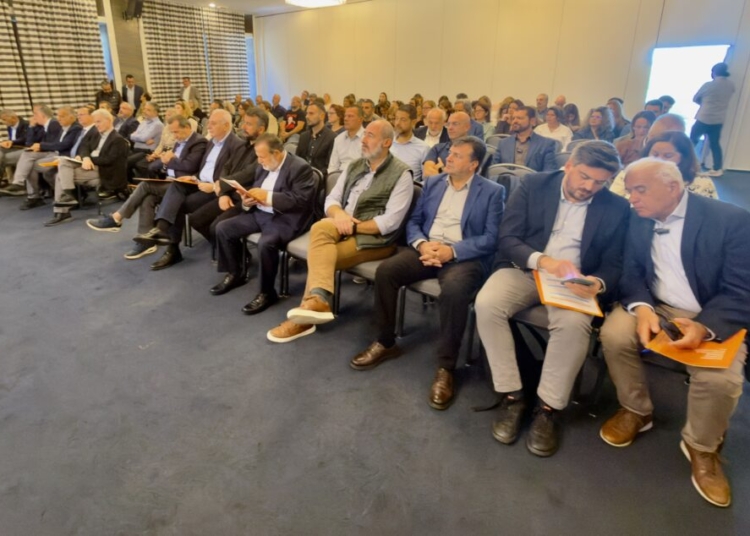 Αρναουτάκης: «Να περάσουμε από τη γραφειοκρατία στην πραγματική Περιφερειακή Διακυβέρνηση»