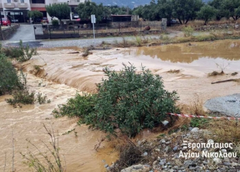 «Τρέχει» νερό ο Ξεροπόταμος! Άλλαξε όψη ο Γαργαδόρος!  Λίμνη ο ελαιώνας! (βίντεο)