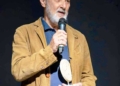 «Η μισή μου καρδιά βρίσκεται στην Κρήτη» – Ο Στέλιος Μάινας μιλάει στην ΑΝΑΤΟΛΗ