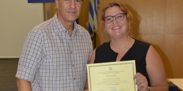 Η προπονήτρια του ΝΟΑΝ Ανδρονίκη Μάζη διπλωματούχος της Ενιαίας Σχολής Προπονητών Αθλημάτων Υγρού Στίβου