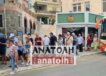 Τουριστικά λεωφορεία στον παραλιακό: Η «επόμενη ημέρα» της διπλής κατεύθυνσης