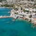 Αγ. Νικόλαος: Οι αυθαίρετες κατασκευές καταστημάτων στο παραλιακό μέτωπο