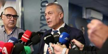 Βρούτσης στο ΔΣ της ΕΟΚ: «Εκλογές το ταχύτερο δυνατό»