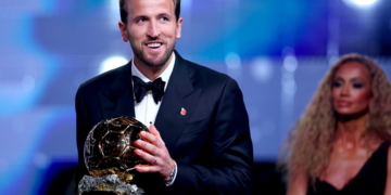 Χρυσή Μπάλα 2026: Κορυφαίος ποδοσφαιριστής ο Χάρι Κέιν – «Το να φέρνω αυτό το τρόπαιο στην πατρίδα μου είναι κάτι πραγματικά ξεχωριστό»